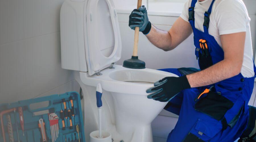 Expert burst pipe repair services in Waleska, GA